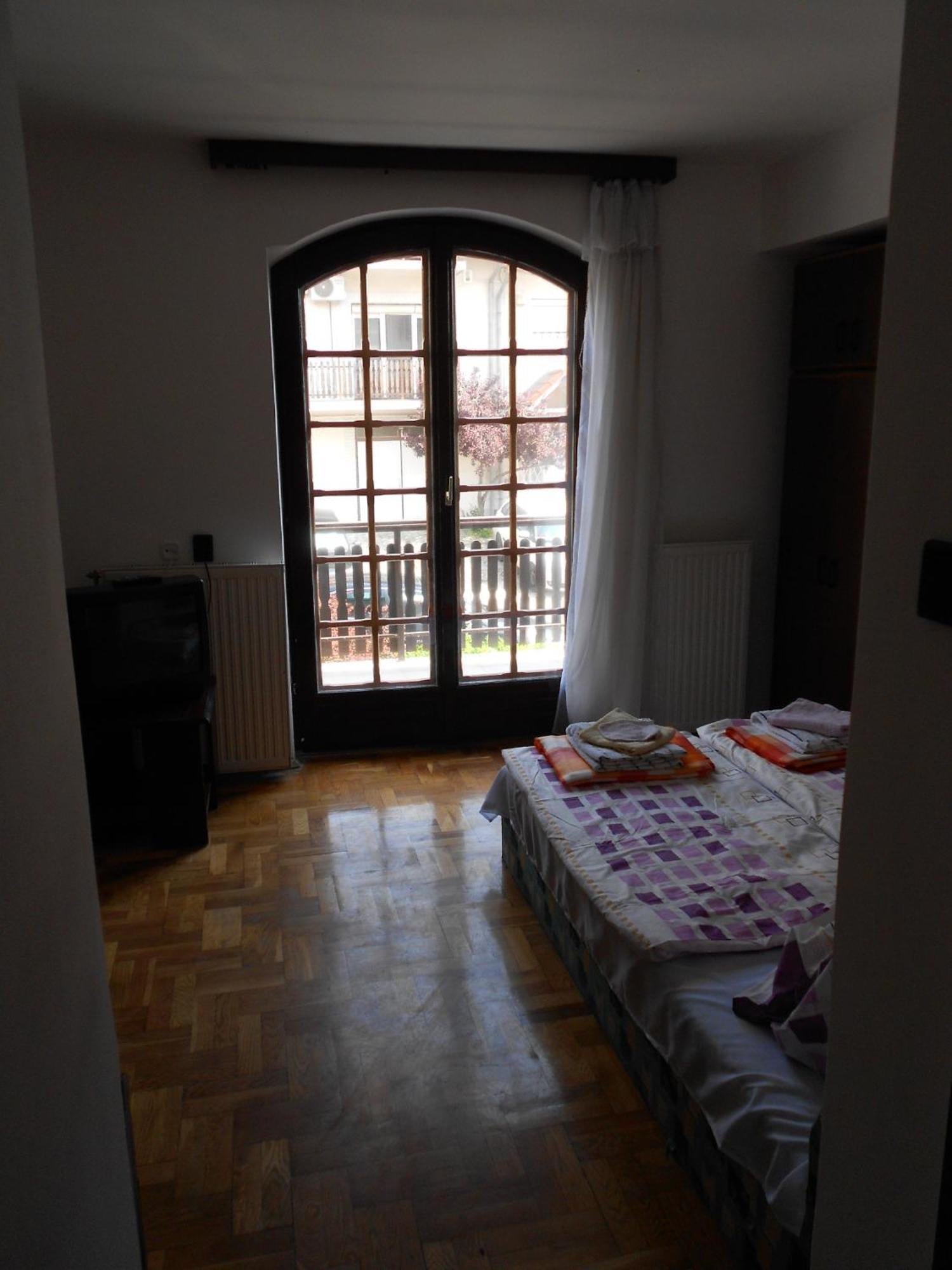Peregrino Panzio Bed & Breakfast Budaors Bilik gambar